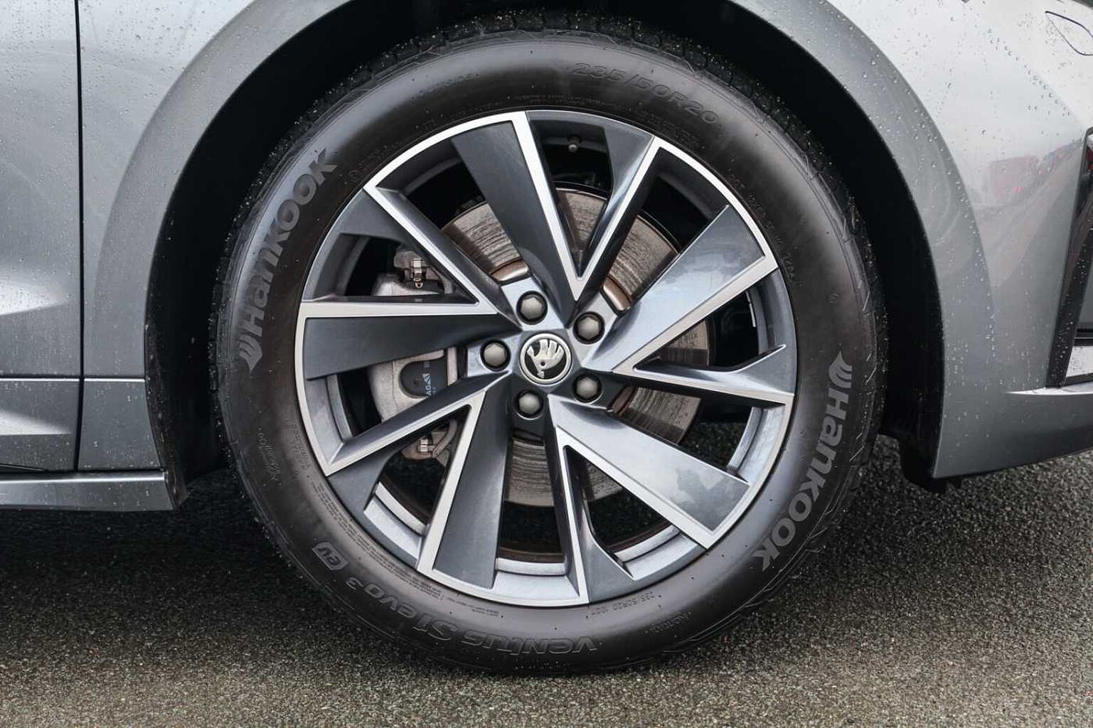 SKODA Enyaq Coupe 210kW 85x Sportline Plus 82kWh 4x4 5dr Auto
