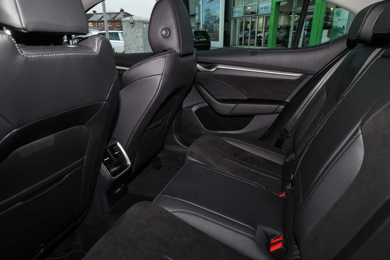 SKODA Octavia 1.5 TSI e-TEC(150ps) First Edition ACT DSG